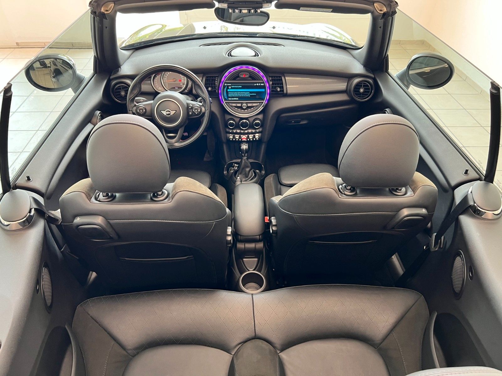 Fahrzeugabbildung MINI COOPER Cabrio*Chili*LED*NaviPlus*PDC*DCC