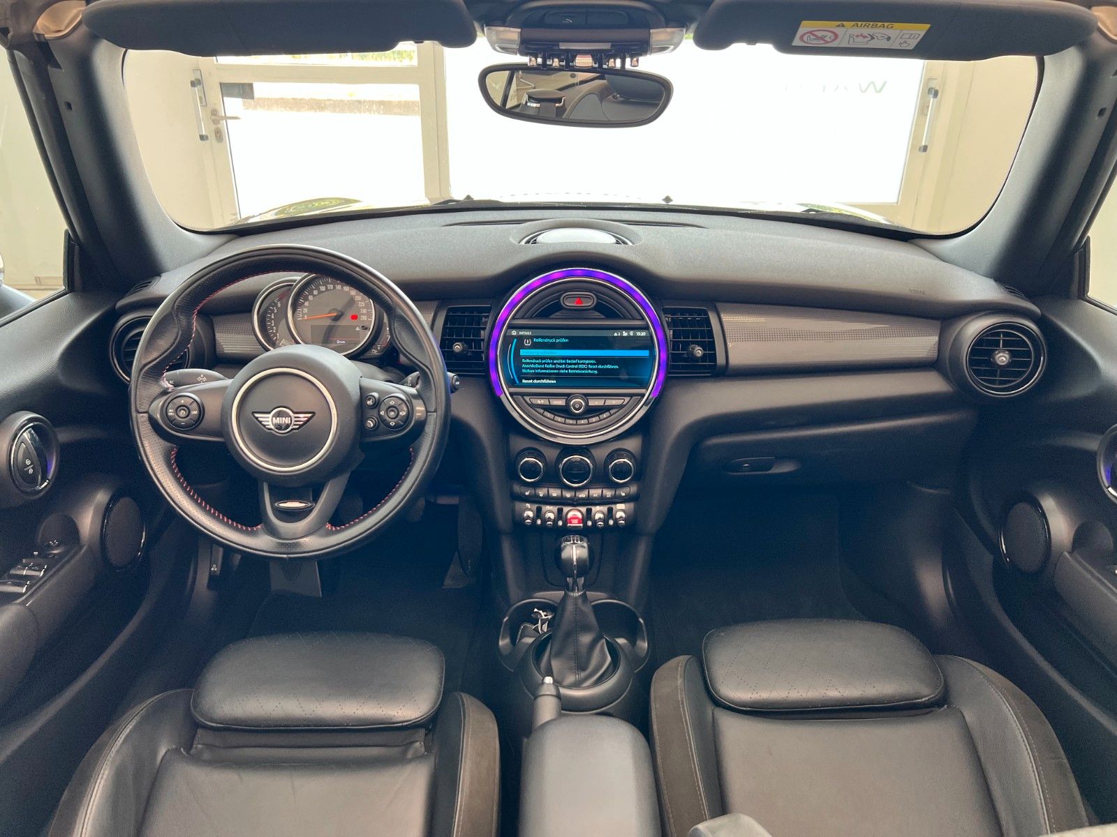 Fahrzeugabbildung MINI COOPER Cabrio*Chili*LED*NaviPlus*PDC*DCC