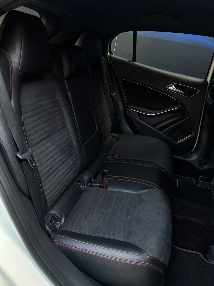 Fahrzeugabbildung Mercedes-Benz GLA 200 CDI / d 4Matic Street Style
