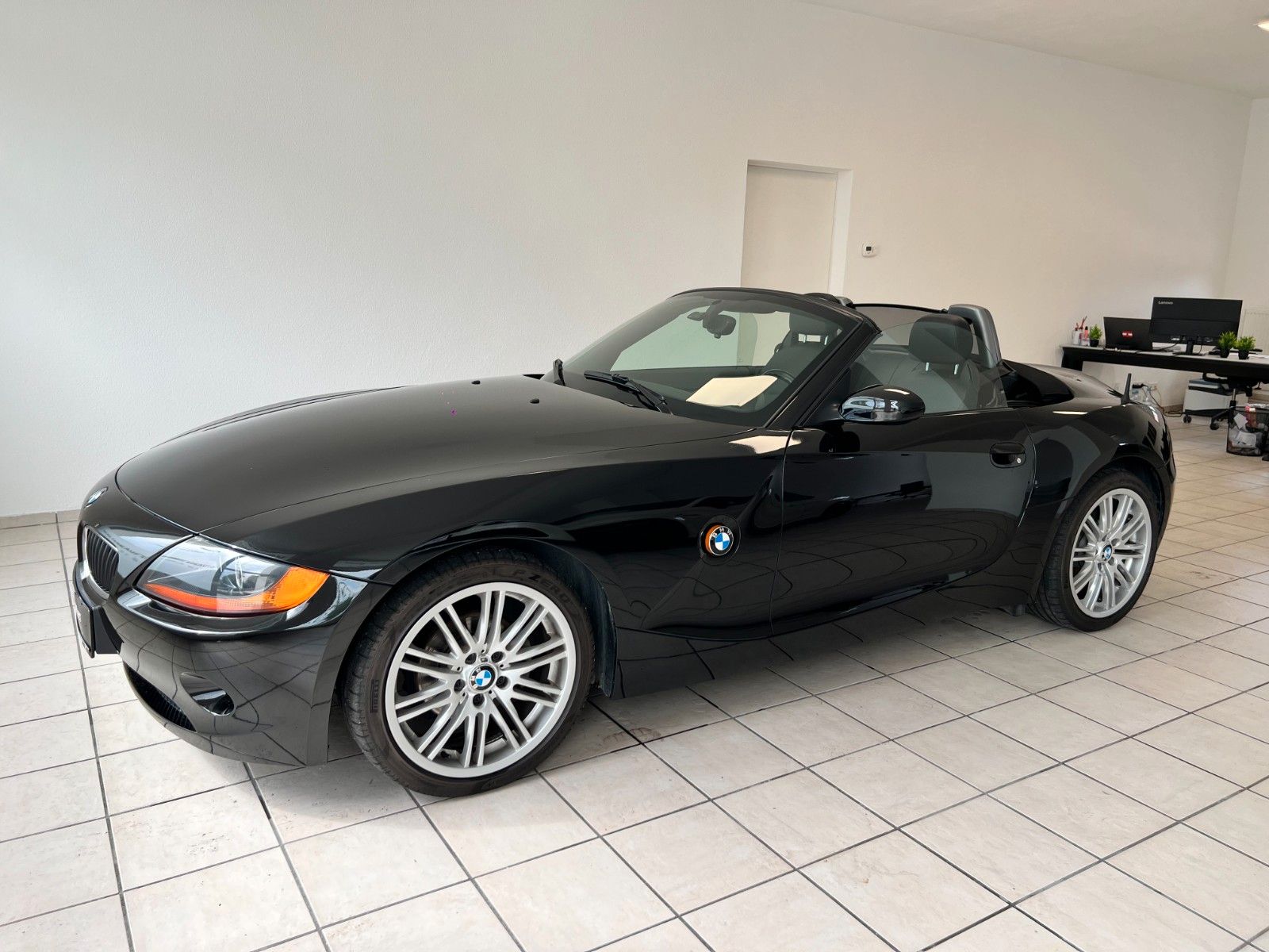 Fahrzeugabbildung BMW Z4 Roadster 2.5 i*2.Hand*55.000 Kilometer