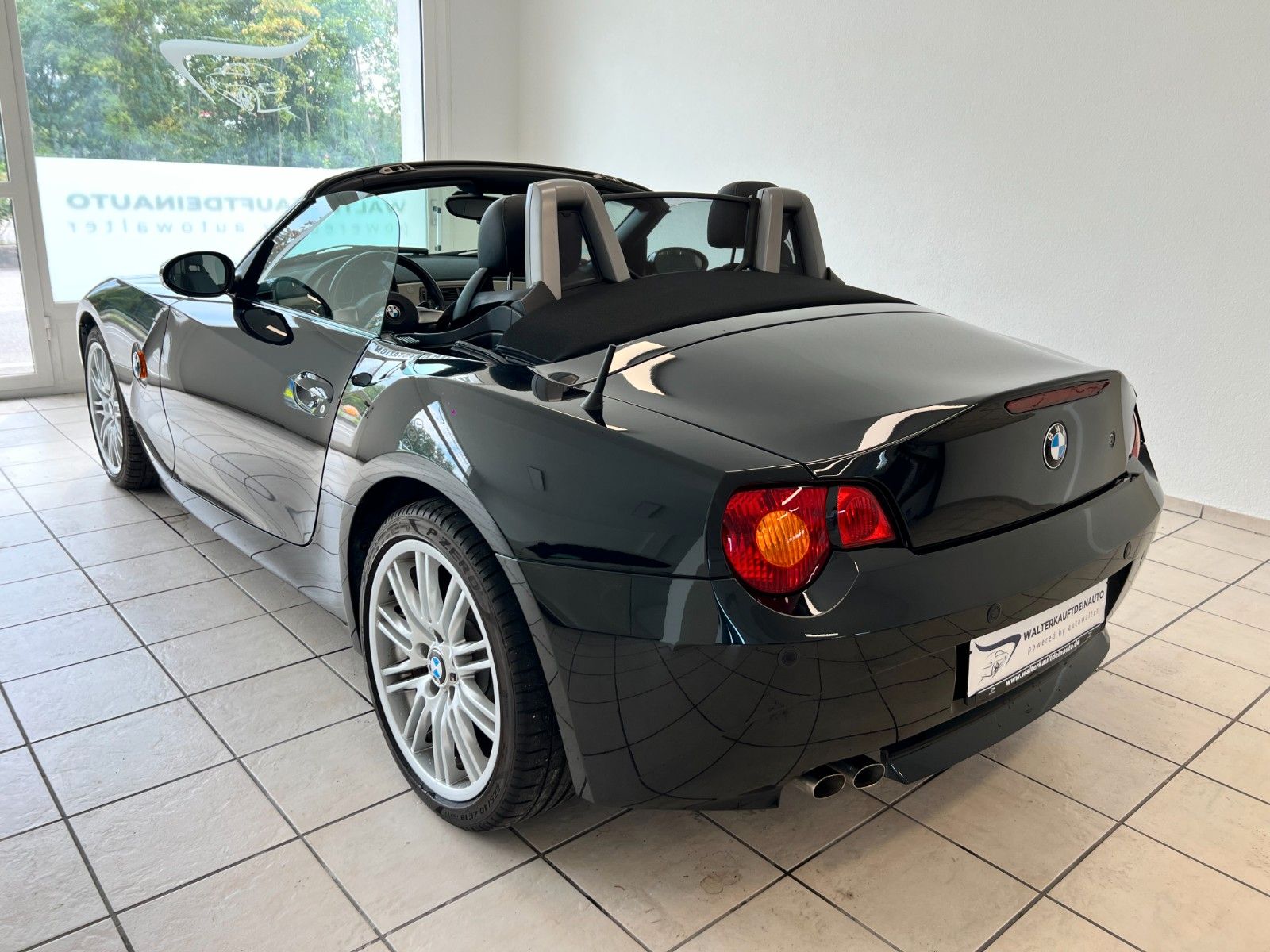 Fahrzeugabbildung BMW Z4 Roadster 2.5 i*2.Hand*55.000 Kilometer