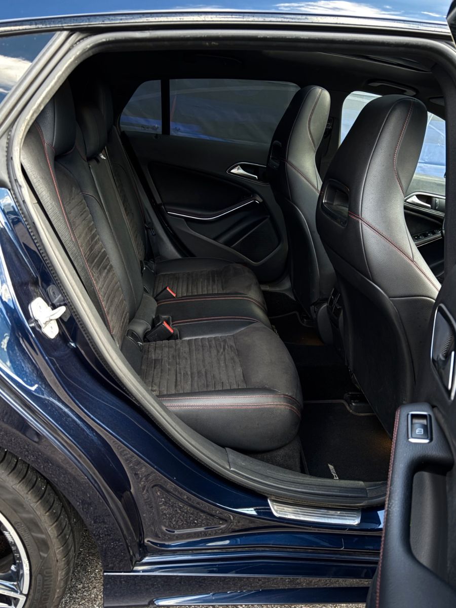 Fahrzeugabbildung Mercedes-Benz Shooting Brake CLA 220 CDI Panorama-Dach
