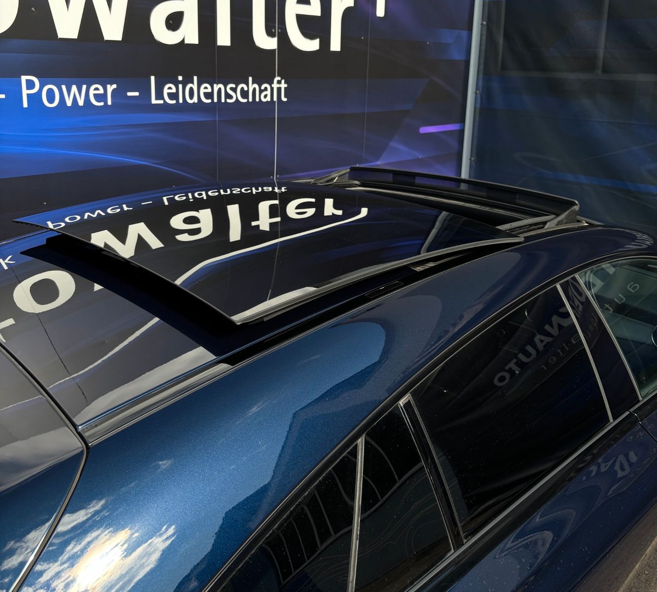 Fahrzeugabbildung Mercedes-Benz Shooting Brake CLA 220 CDI Panorama-Dach