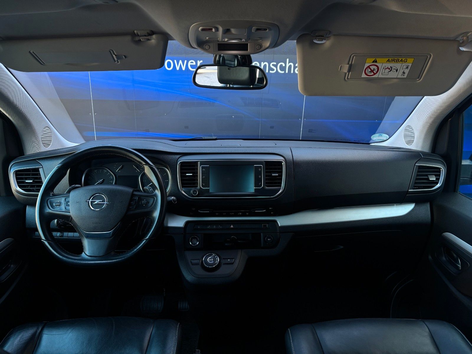 Fahrzeugabbildung Opel Zafira Life Innovation M 8 Sitzer