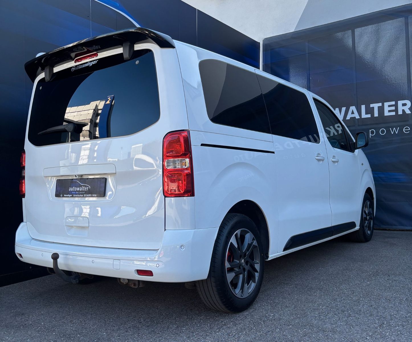 Fahrzeugabbildung Opel Zafira Life Innovation M 8 Sitzer