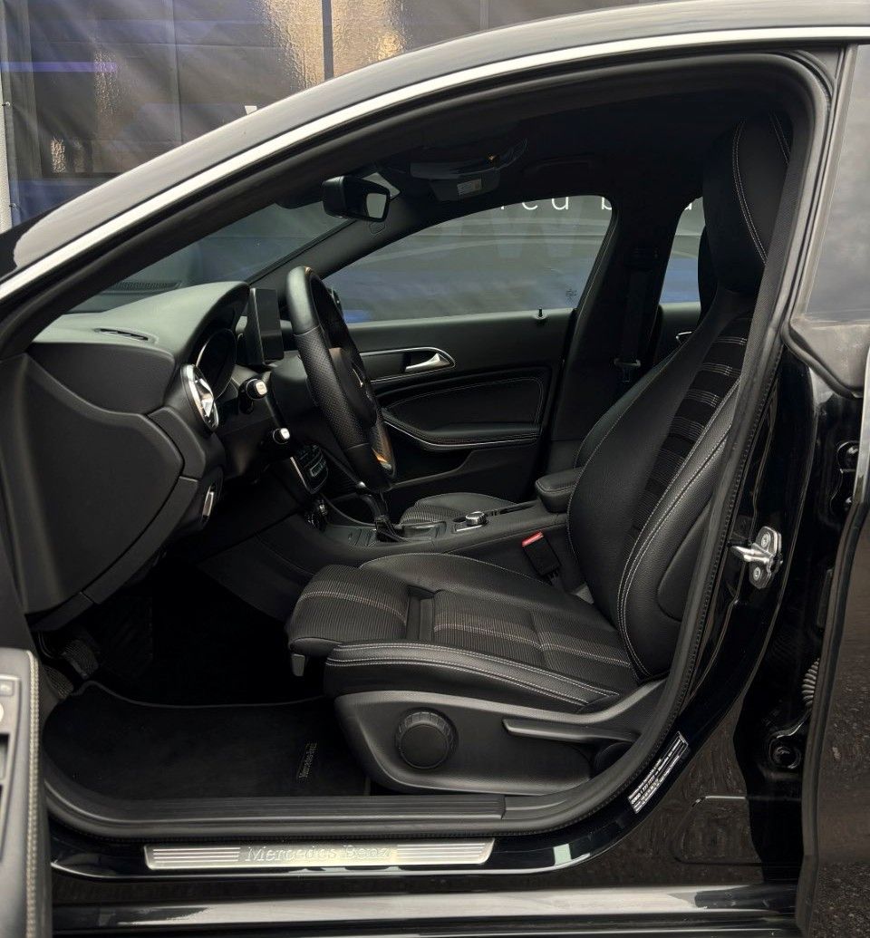 Fahrzeugabbildung Mercedes-Benz CLA Shooting Brake CLA 180