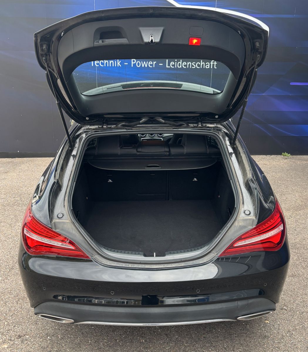 Fahrzeugabbildung Mercedes-Benz CLA Shooting Brake CLA 180