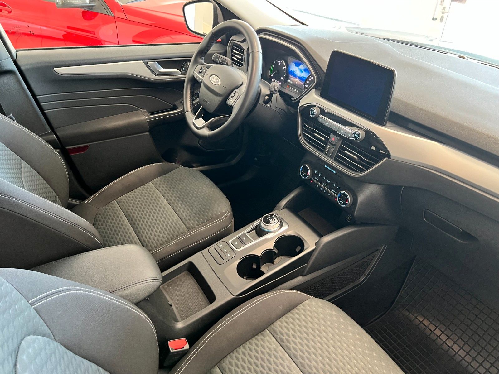 Fahrzeugabbildung Ford Kuga Plug-In Hybrid Cool & Connect*1.Hand*