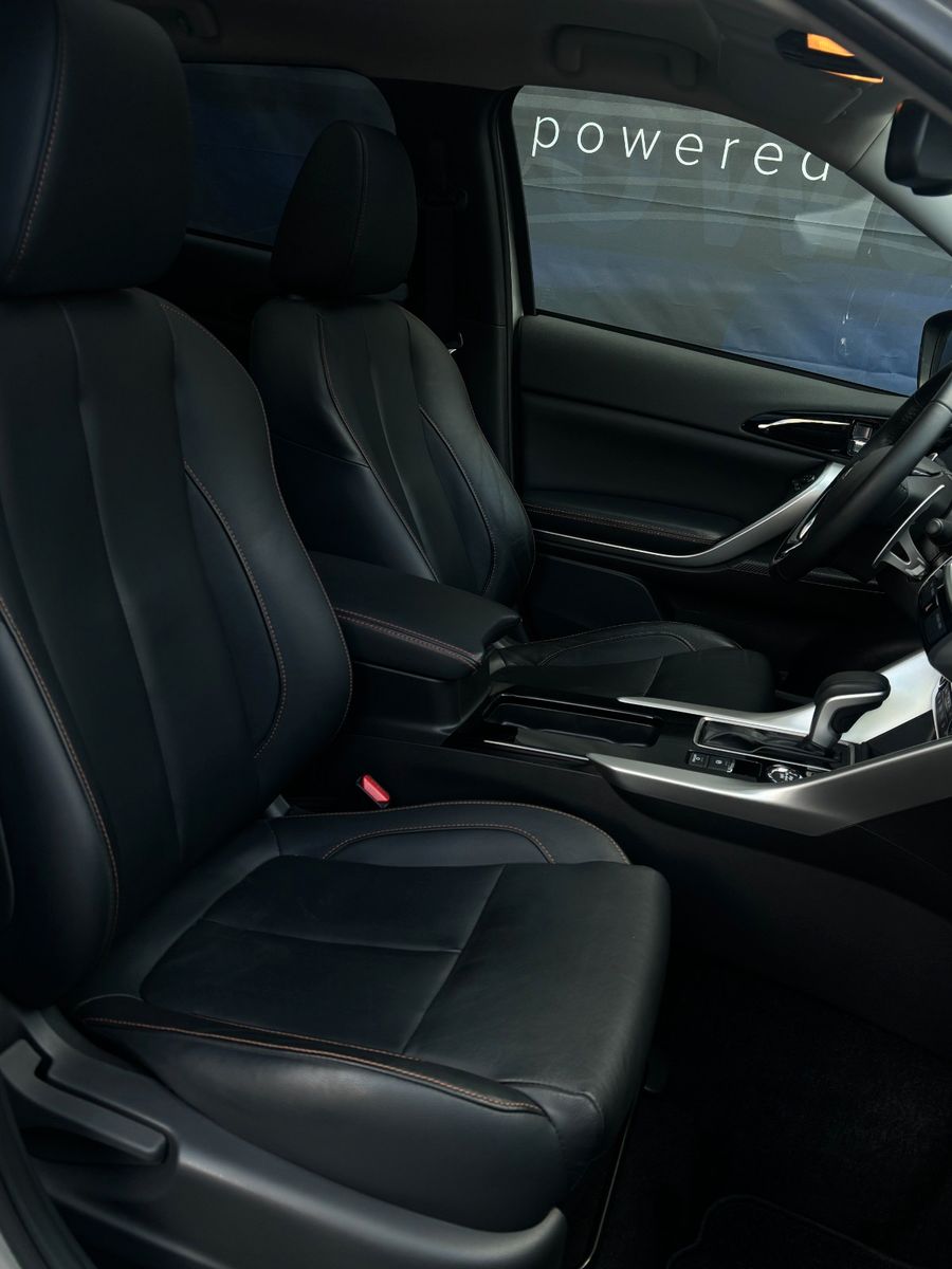 Fahrzeugabbildung Mitsubishi Eclipse Cross Top 4WD