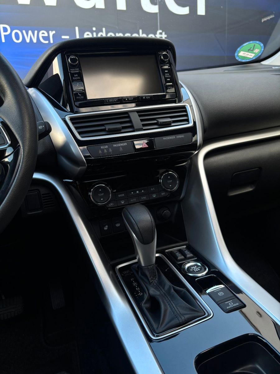 Fahrzeugabbildung Mitsubishi Eclipse Cross Top 4WD