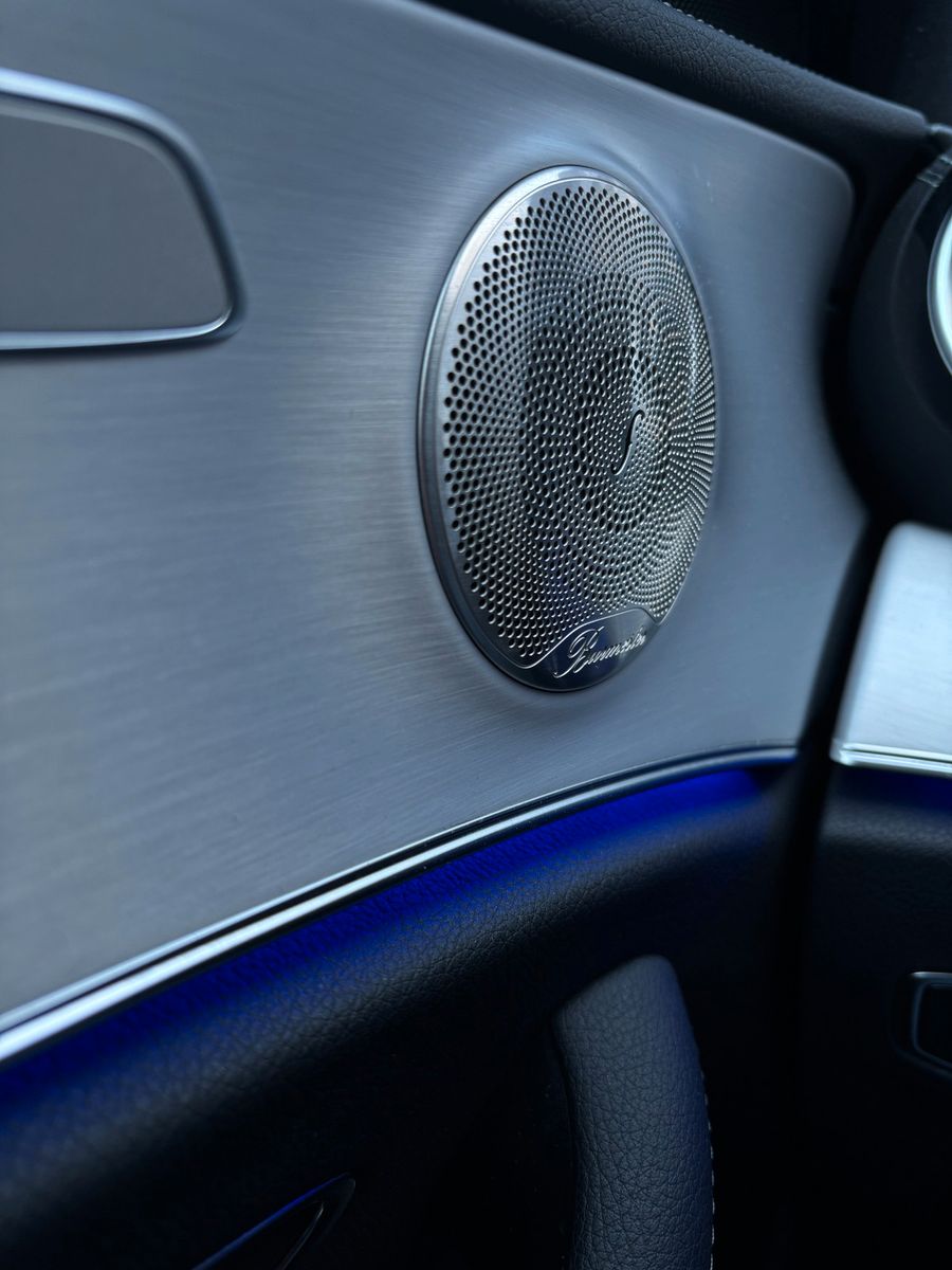 Fahrzeugabbildung Mercedes-Benz E 220  T-Modell AMG Line