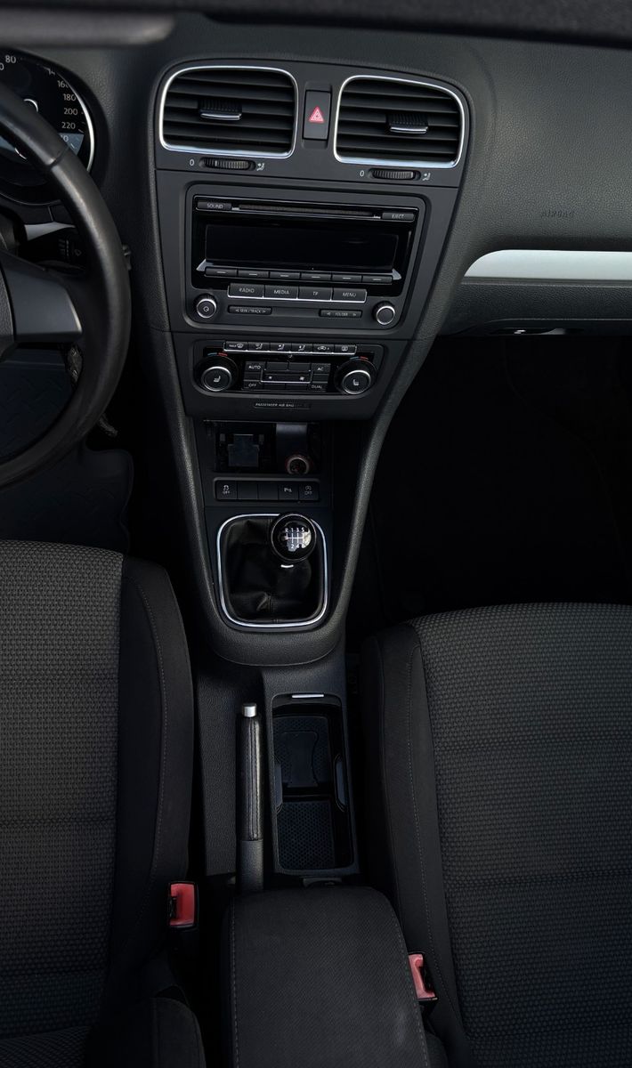 Fahrzeugabbildung Volkswagen Golf VI Cabriolet Basis BMT