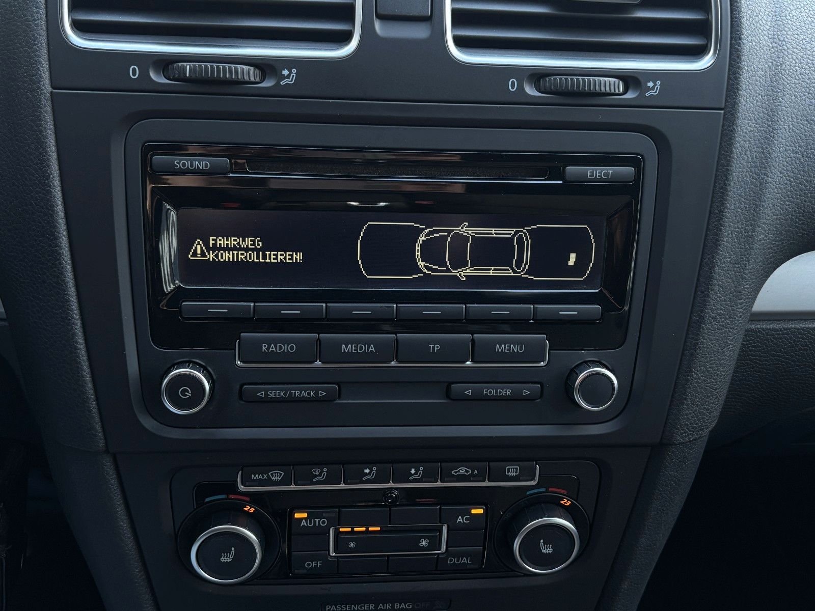 Fahrzeugabbildung Volkswagen Golf VI Cabriolet Basis BMT
