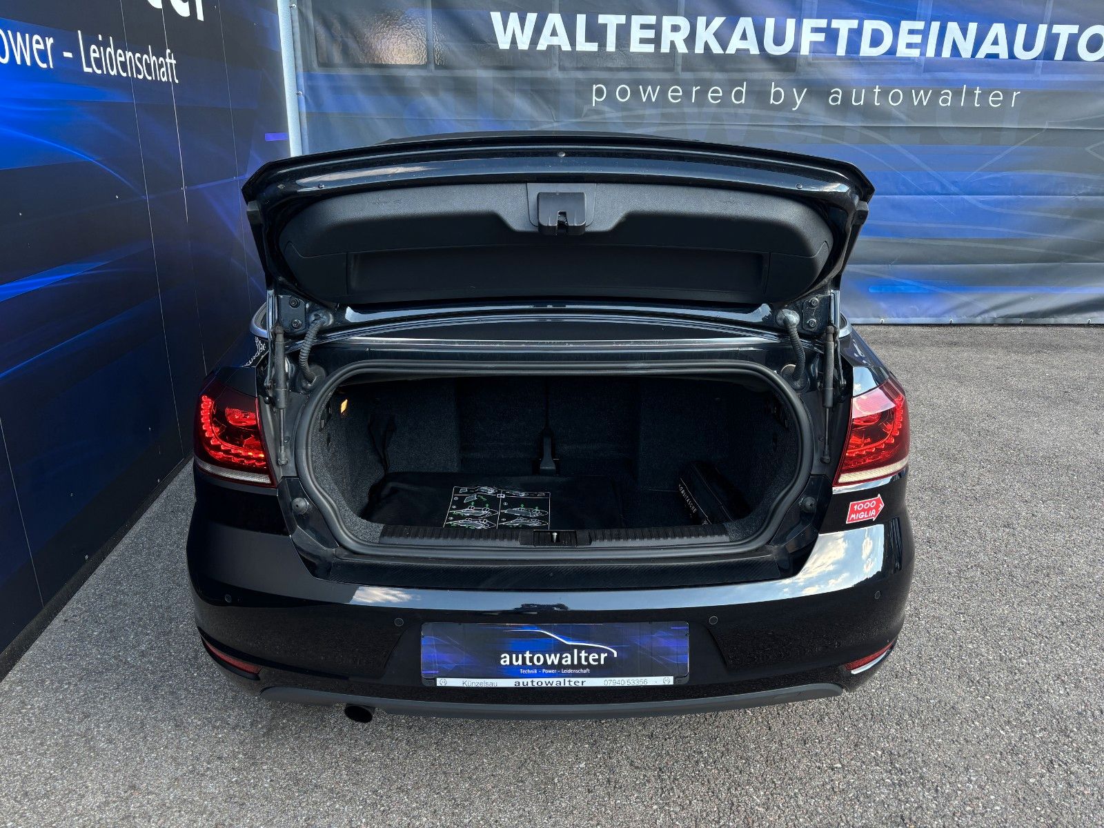 Fahrzeugabbildung Volkswagen Golf VI Cabriolet Basis BMT