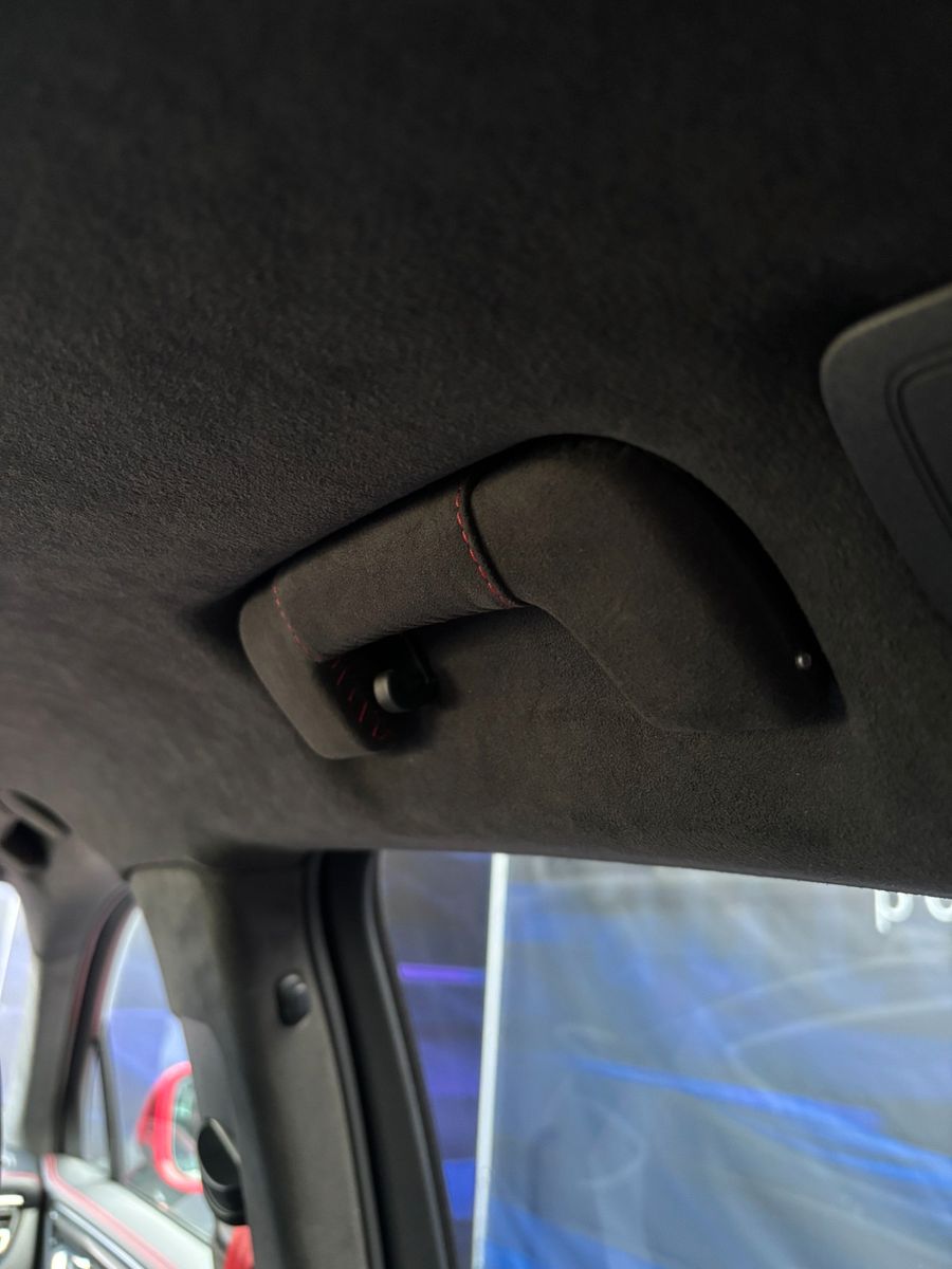 Fahrzeugabbildung Porsche Macan GTS-Pano-AHK schwenk-Carbon-Standheizung