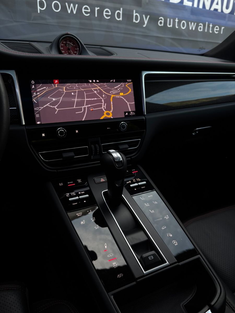 Fahrzeugabbildung Porsche Macan GTS-Pano-AHK schwenk-Carbon-Standheizung