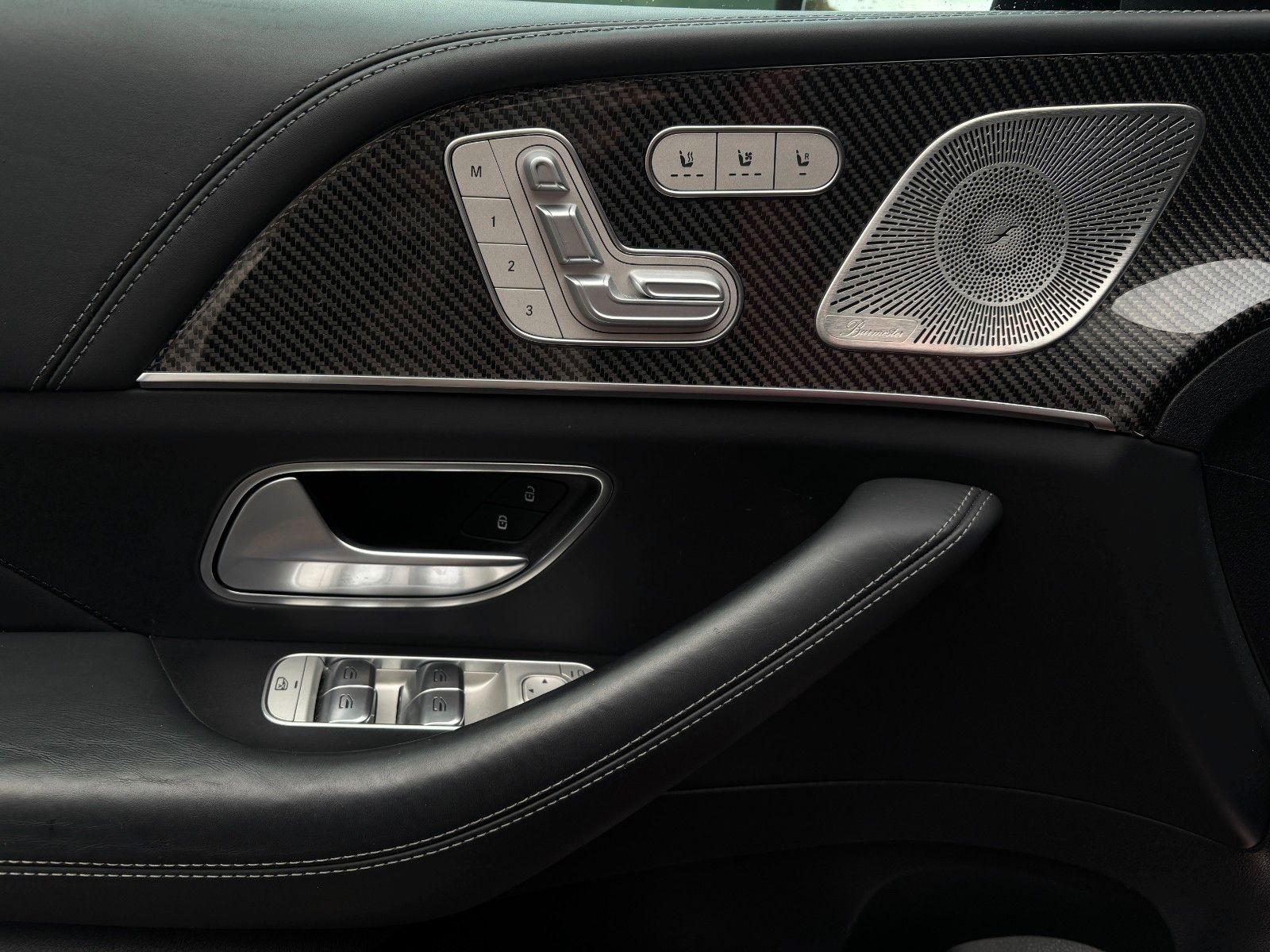 Fahrzeugabbildung Mercedes-Benz GLE 63 S AMG-Pano-HeadUp - Standheizung - Carbon