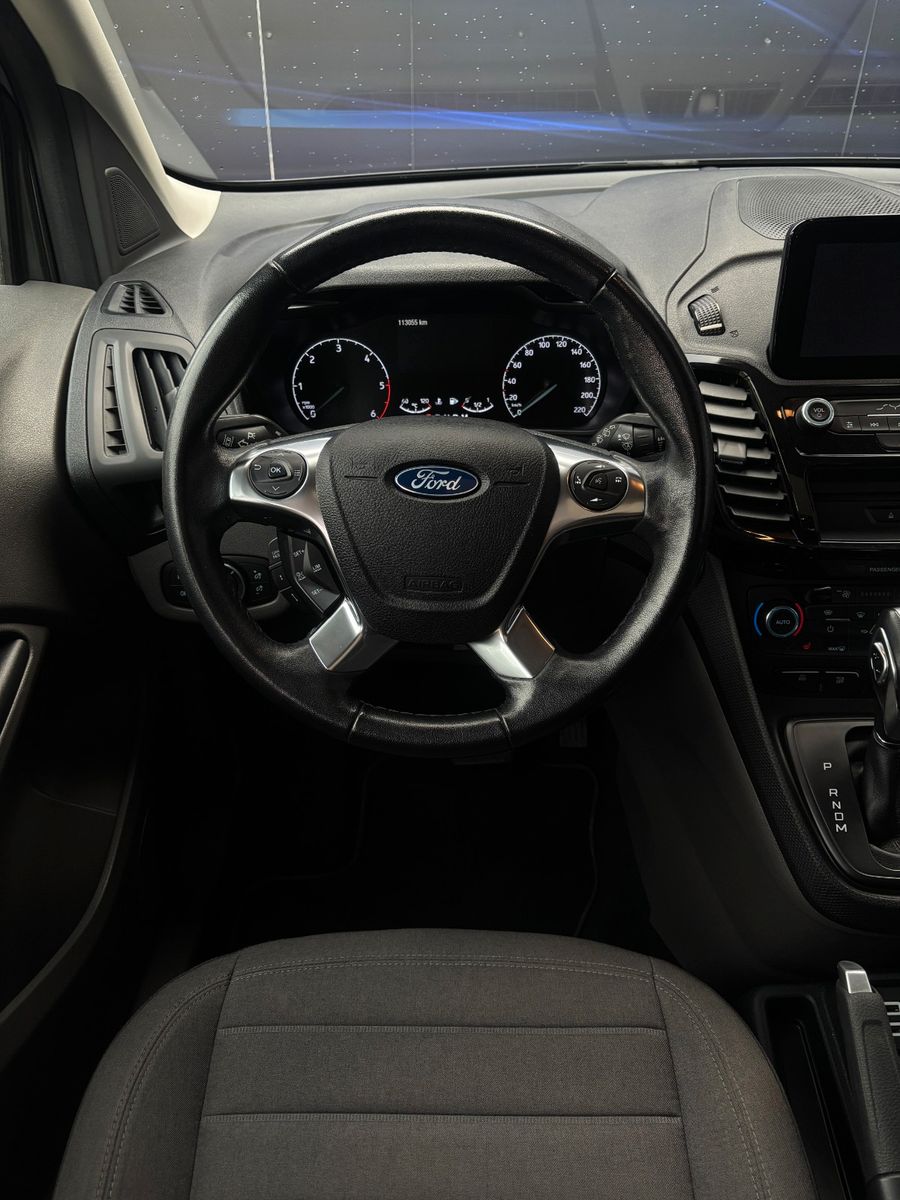 Fahrzeugabbildung Ford Grand Tourneo Connect Titanium