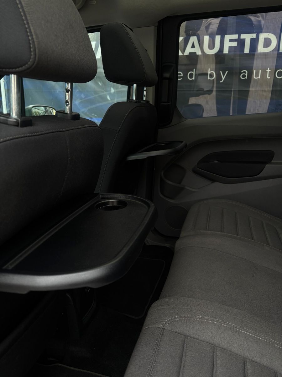 Fahrzeugabbildung Ford Grand Tourneo Connect Titanium