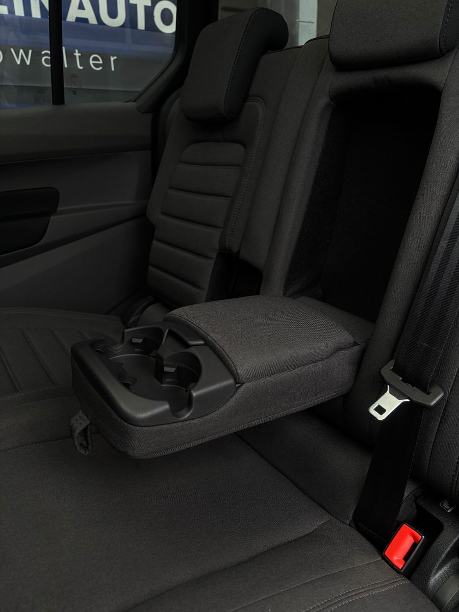 Fahrzeugabbildung Ford Grand Tourneo Connect Titanium