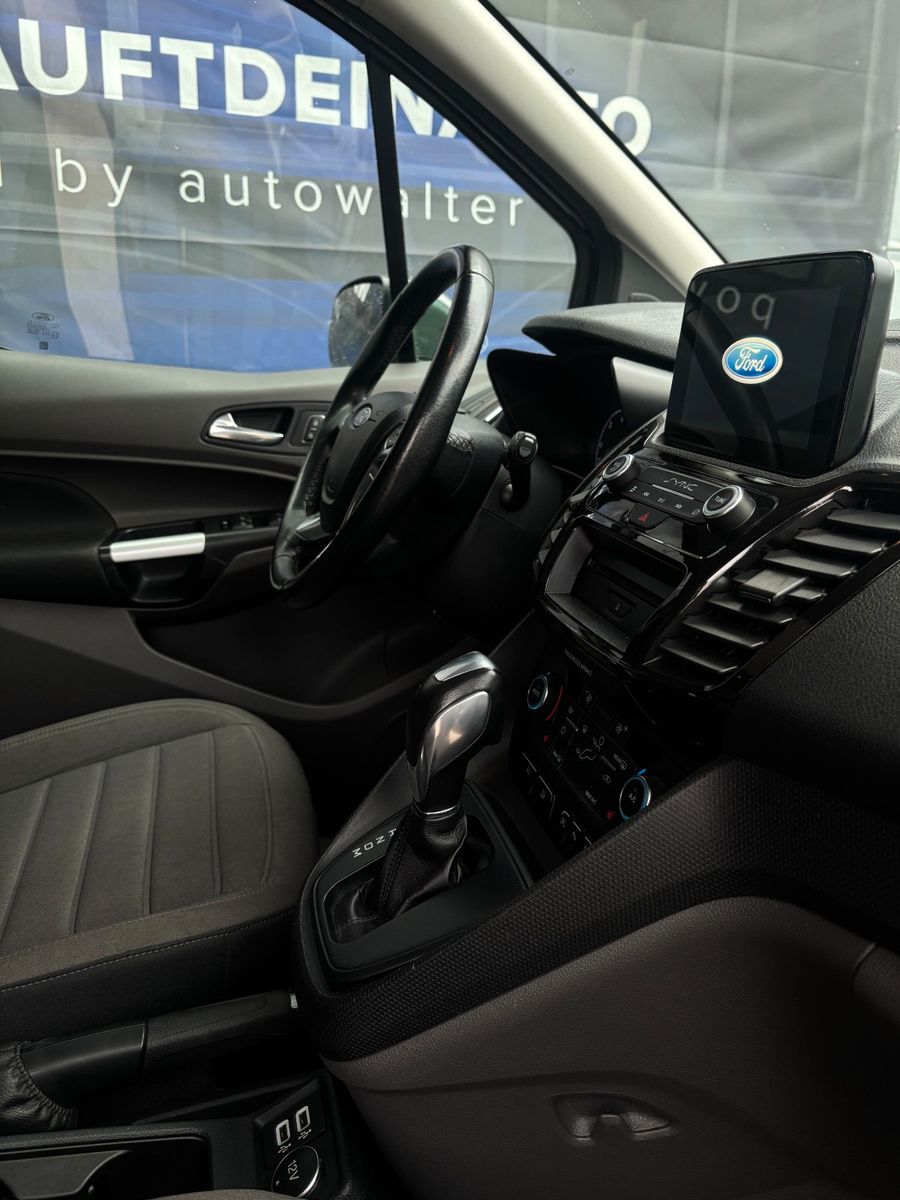 Fahrzeugabbildung Ford Grand Tourneo Connect Titanium