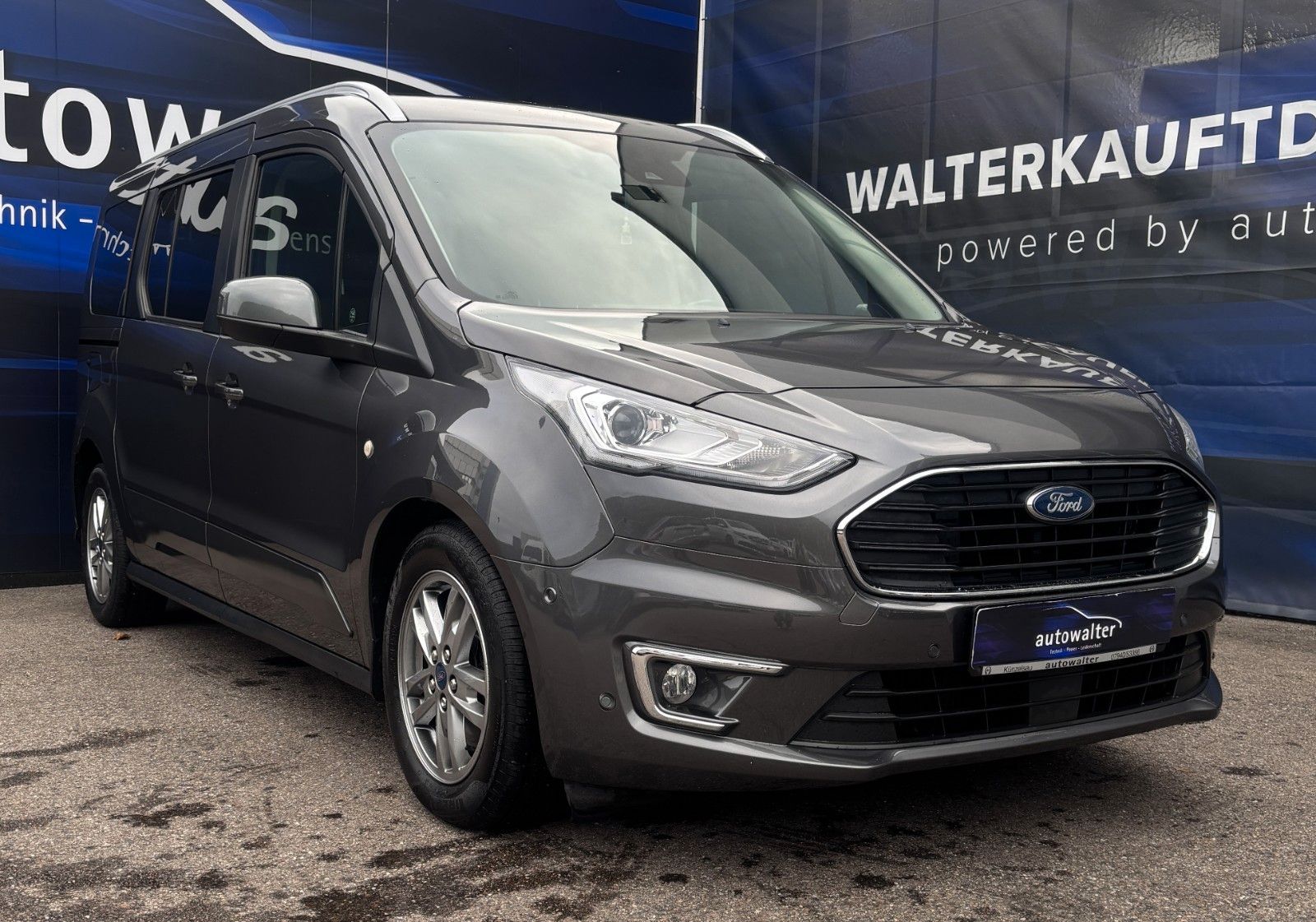 Fahrzeugabbildung Ford Grand Tourneo Connect Titanium