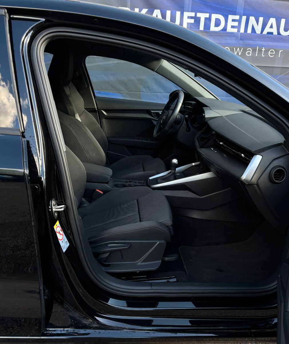 Fahrzeugabbildung Audi A3 Sportback 30 TFSI basis