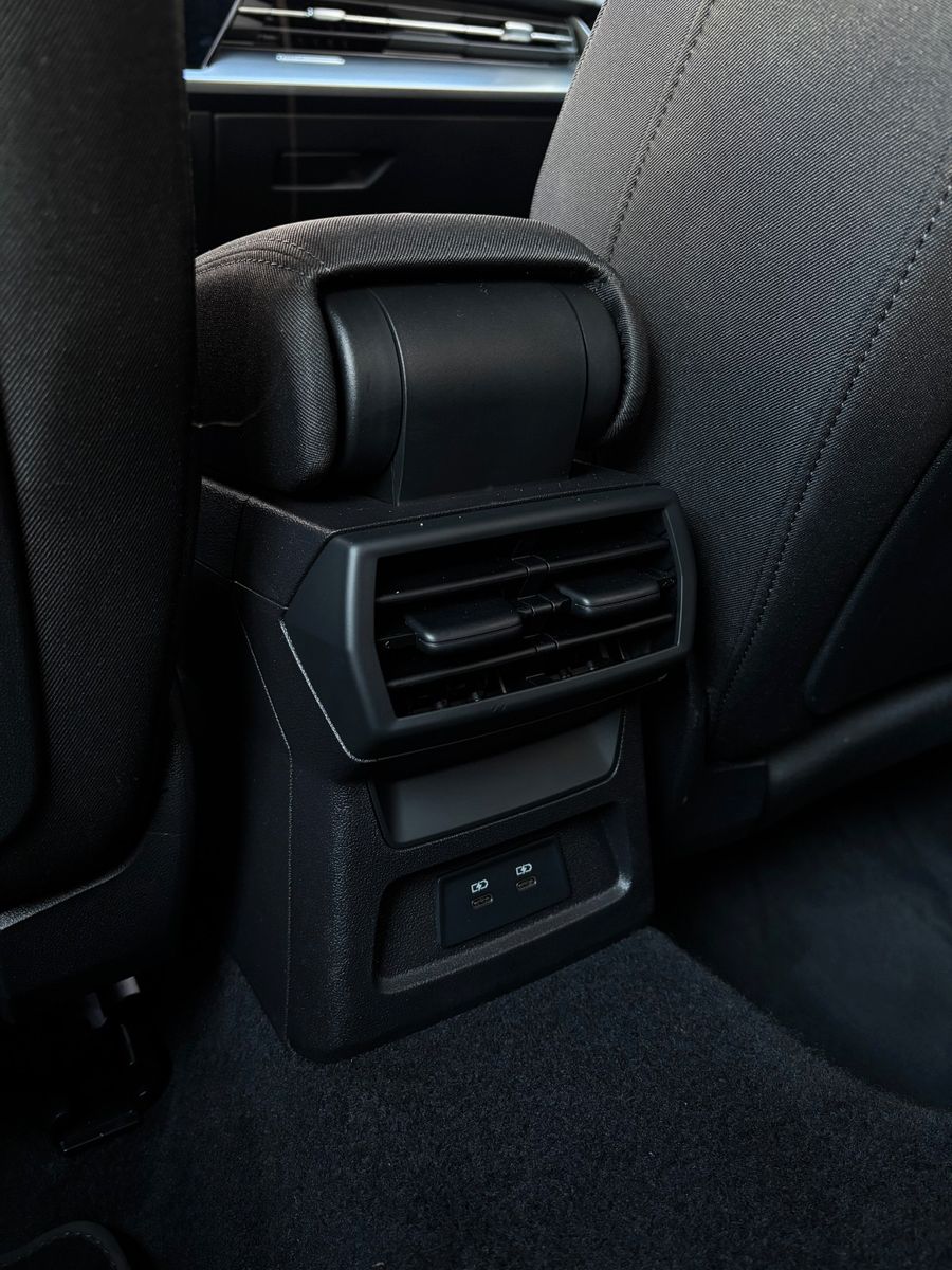 Fahrzeugabbildung Audi A3 Sportback 30 TFSI basis