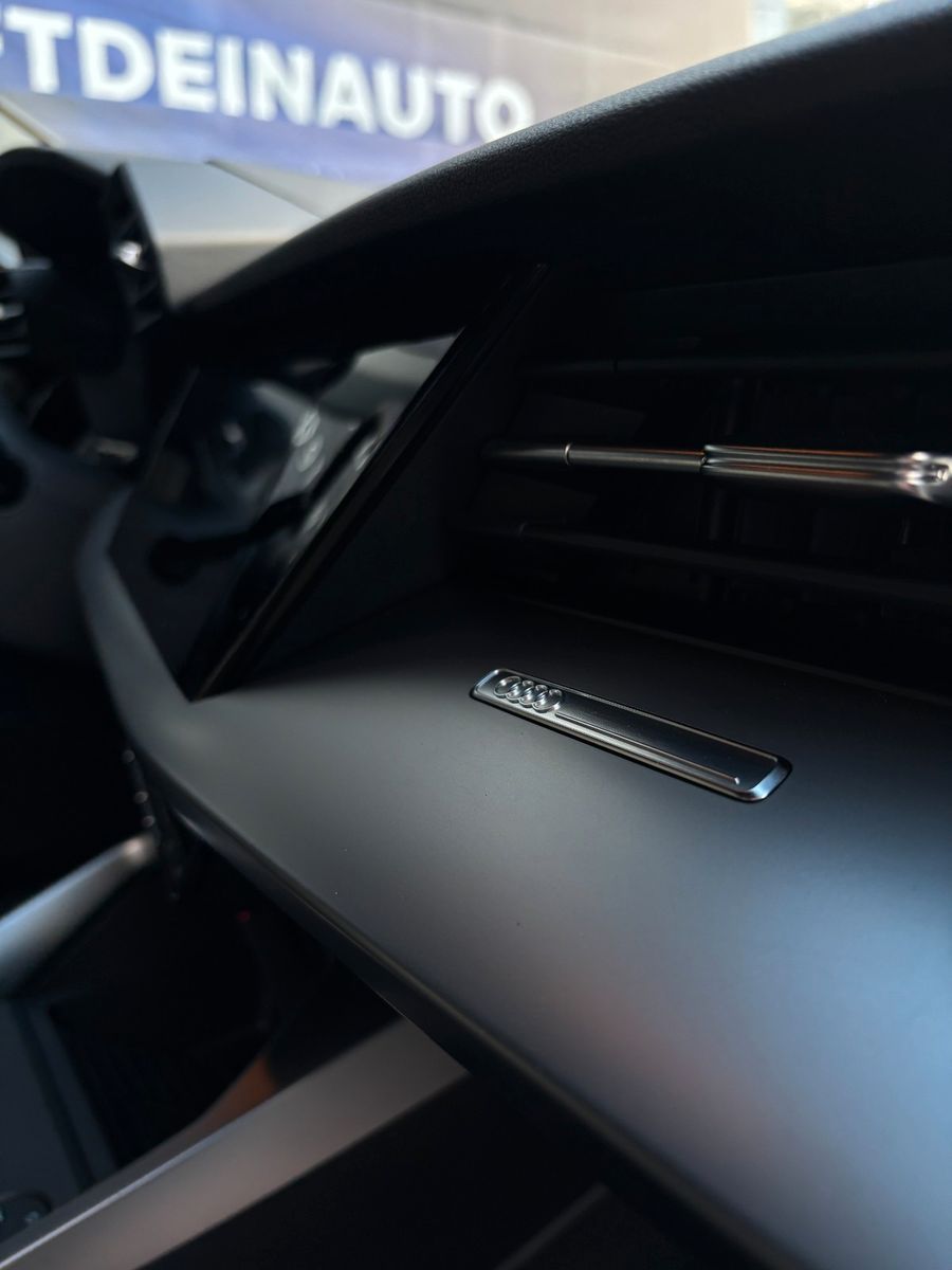 Fahrzeugabbildung Audi A3 Sportback 30 TFSI basis