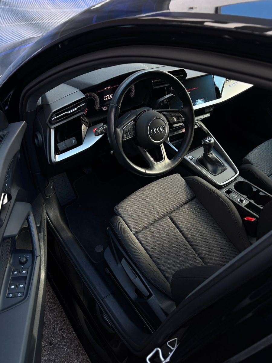 Fahrzeugabbildung Audi A3 Sportback 30 TFSI basis