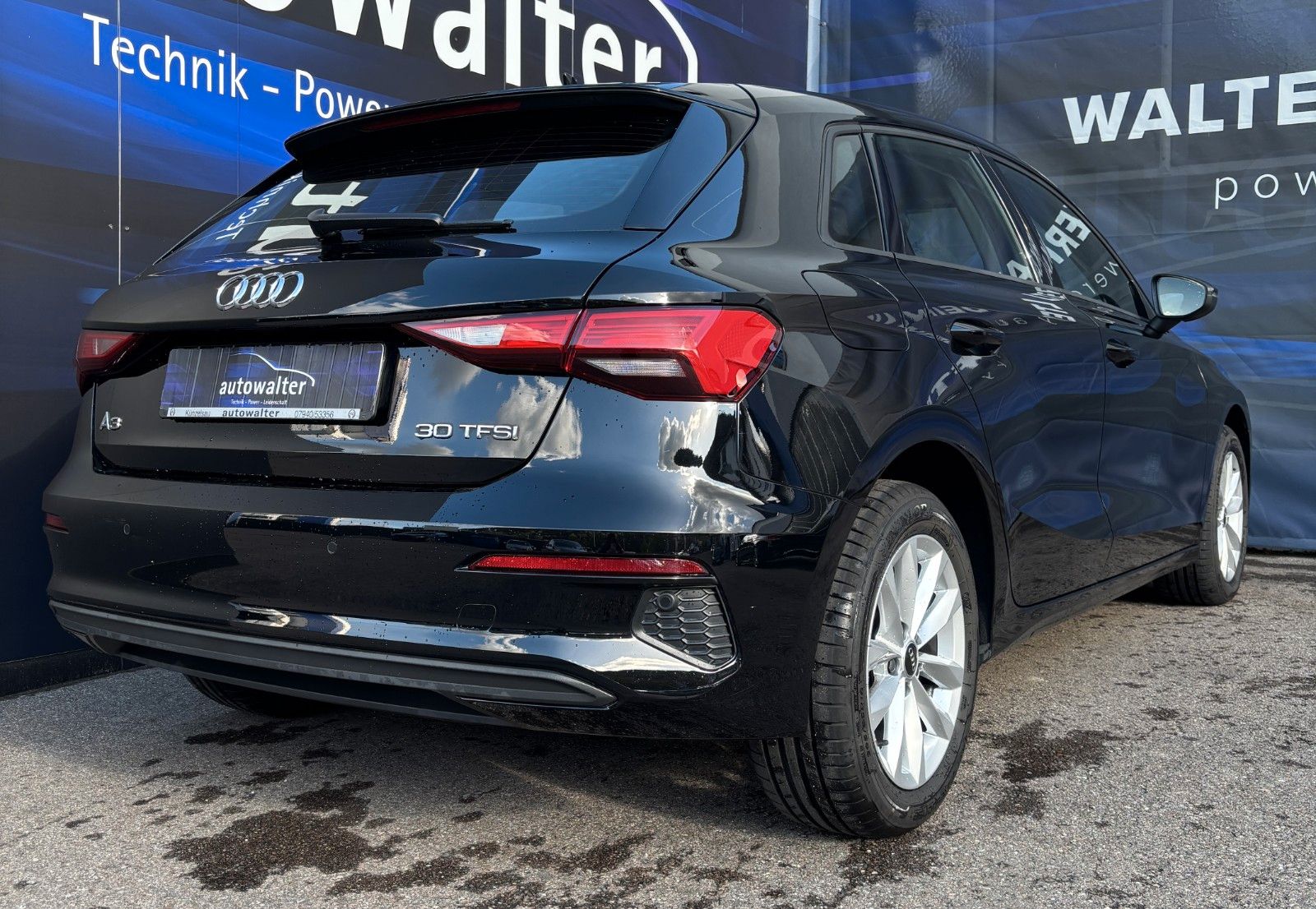 Fahrzeugabbildung Audi A3 Sportback 30 TFSI basis