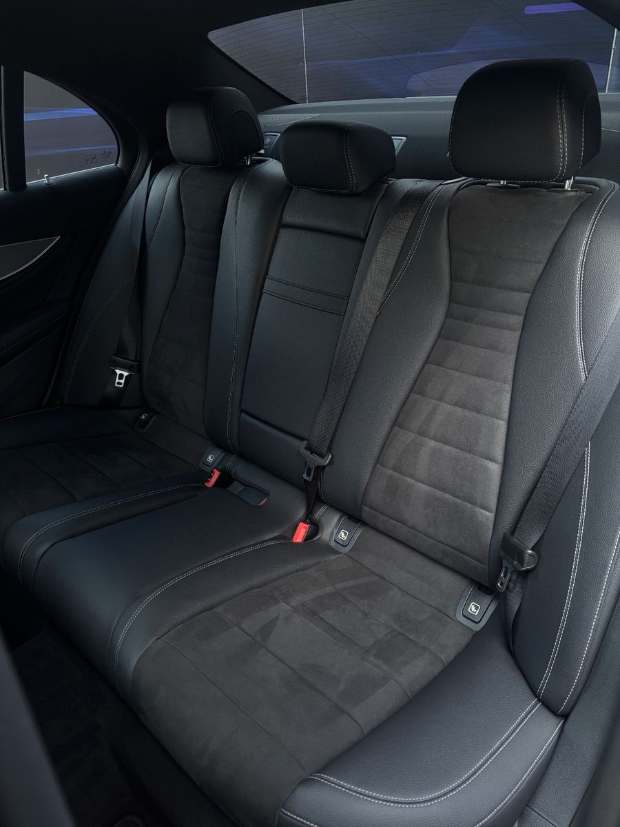 Fahrzeugabbildung Mercedes-Benz E 300 d AMG Line