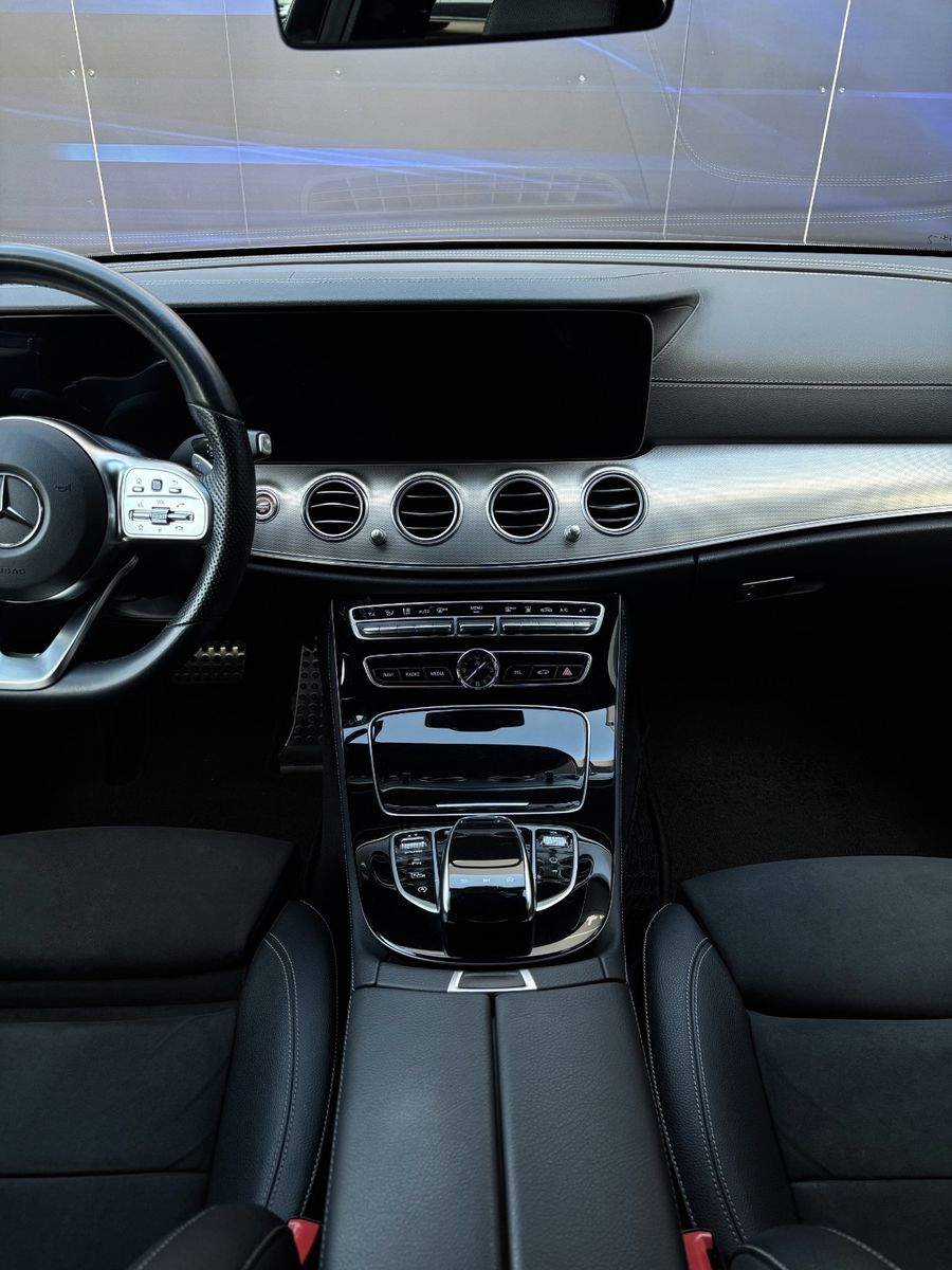 Fahrzeugabbildung Mercedes-Benz E 300 d AMG Line