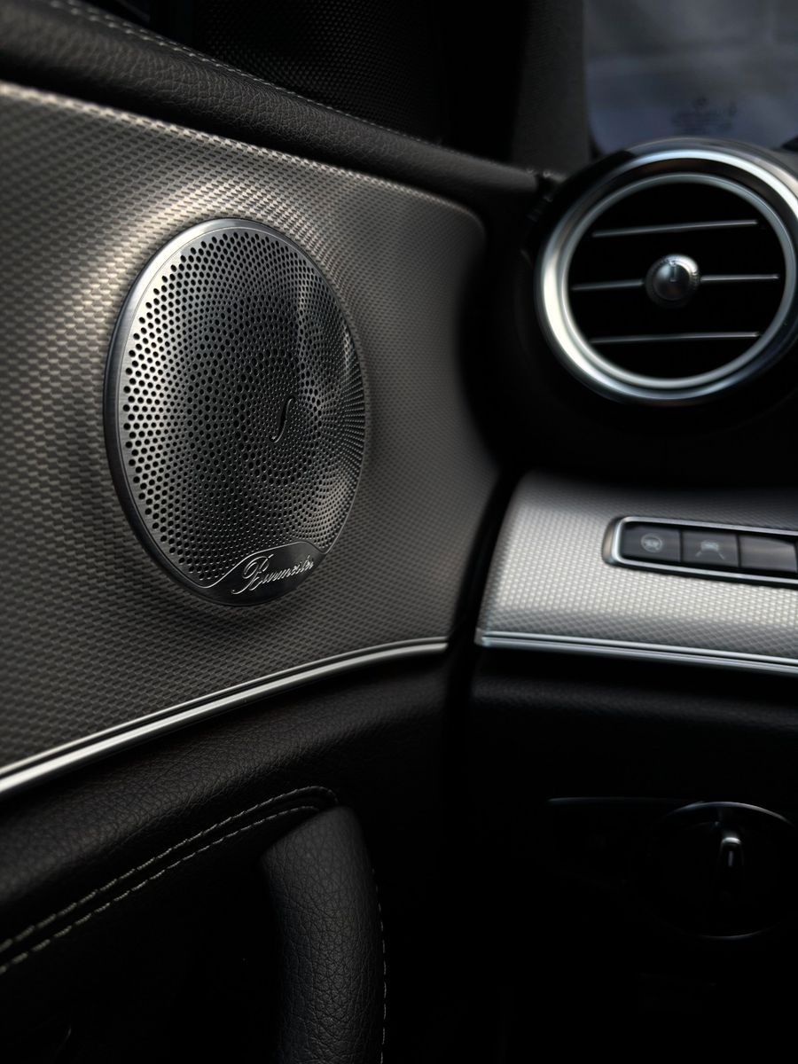 Fahrzeugabbildung Mercedes-Benz E 300 d AMG Line