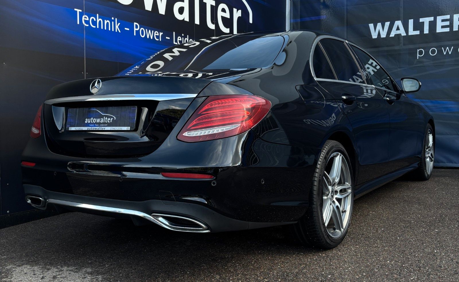 Fahrzeugabbildung Mercedes-Benz E 300 d AMG Line