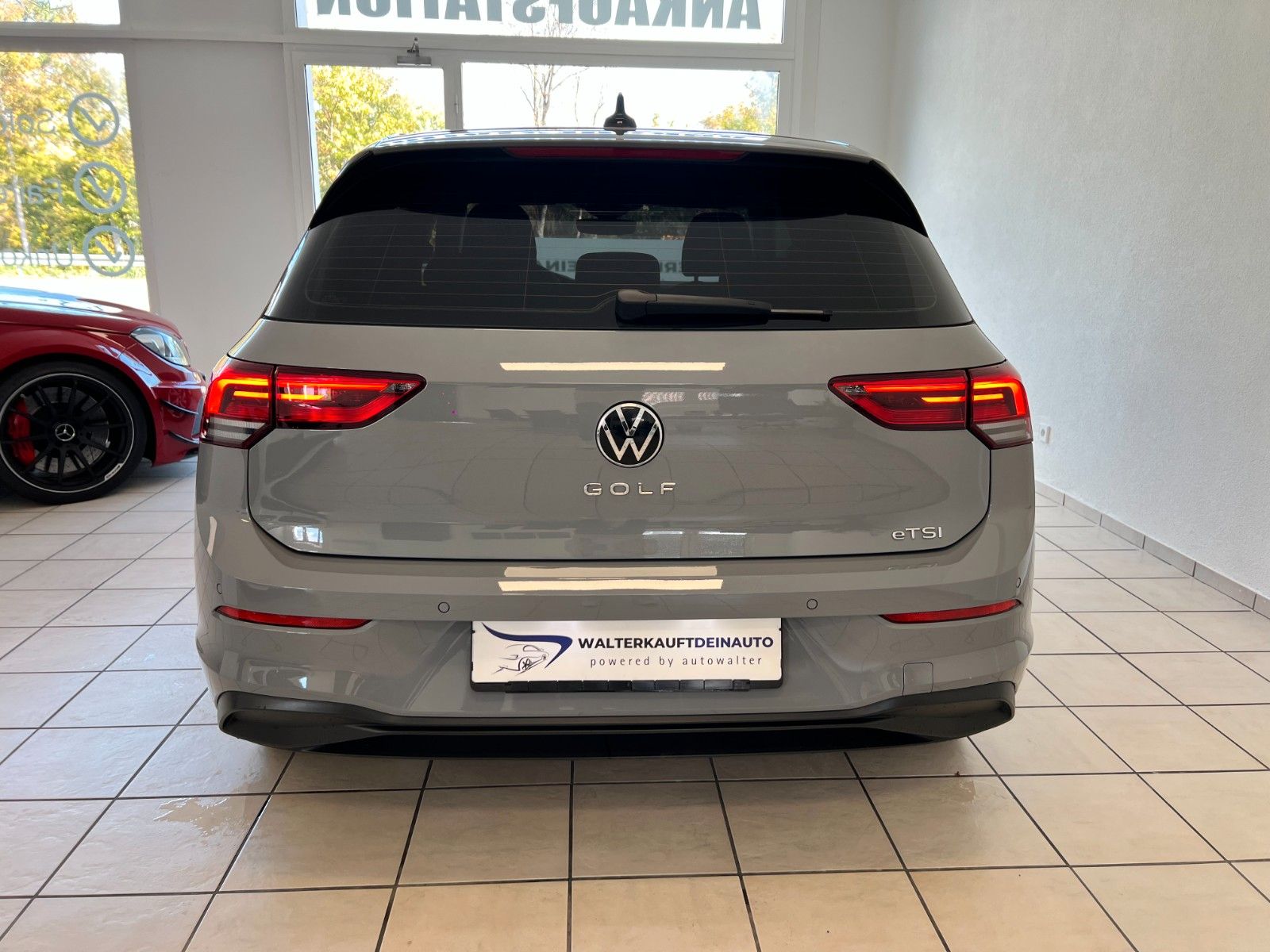 Fahrzeugabbildung Volkswagen Golf VIII Lim. Life eTSI*Service Neu*