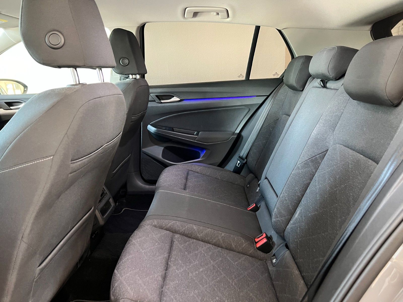 Fahrzeugabbildung Volkswagen Golf VIII Lim. Life eTSI*Service Neu*