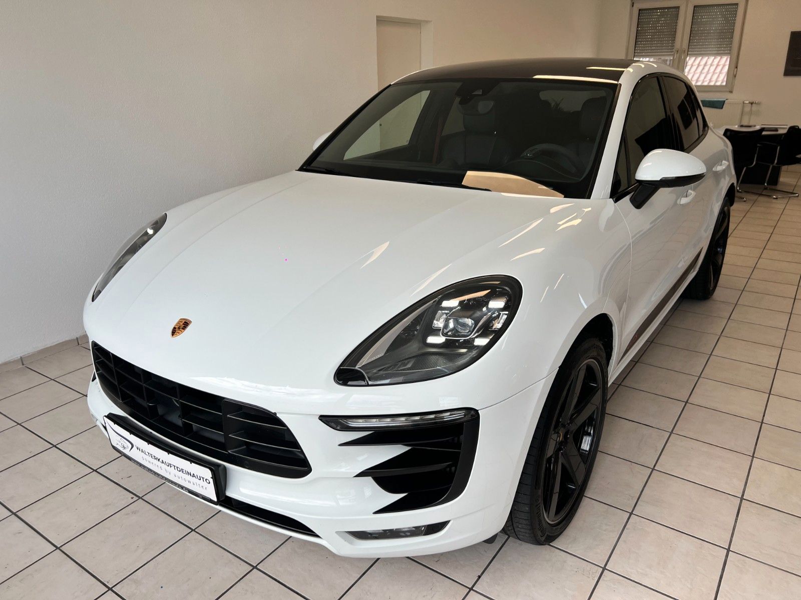 Fahrzeugabbildung Porsche Macan GTS*PDLS+*Carbon*Approved