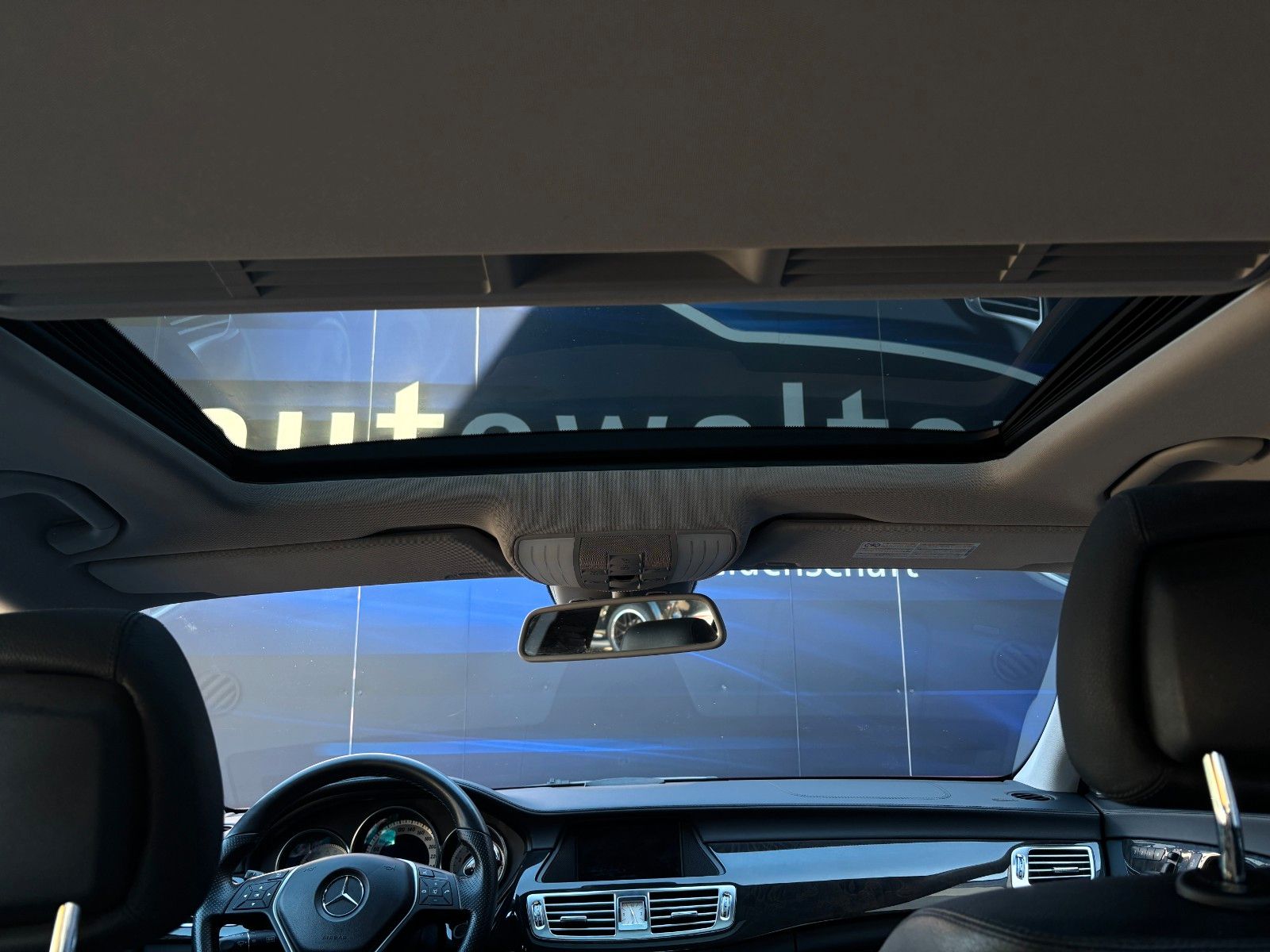 Fahrzeugabbildung Mercedes-Benz CLS 350 BlueEfficy, Schiebedach,Standheizung